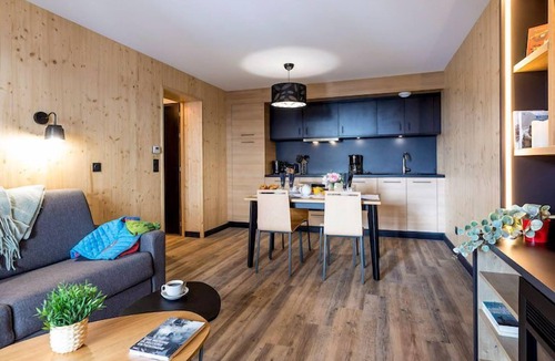 Le Corbier Condo | Parfait Pour La Famille! Appartement Spacieux avec Balcon | Au Pied des Pistes + Club Enfants