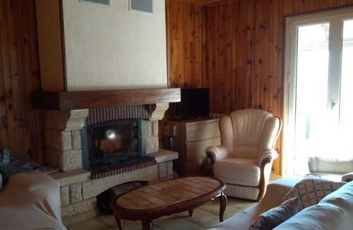 Montclar Ski Chalet | PEACEFUL, COMFORTABLE COTTAGE FOR FAMILY OR FRIENDS