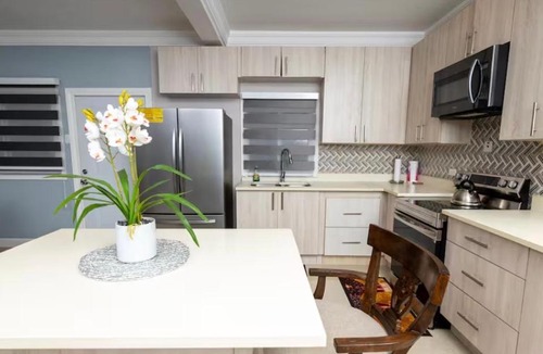 Ocho Rios House | Peli luxe suite
