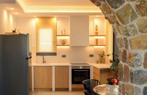 Agios Georgios Villa | Penny's House New Luxe Jacuzzi Villa 400m from Sea