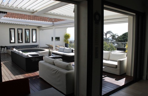 California - Pezou Apartment | Penthouse apartment sea view, large terrace with jacuzzi