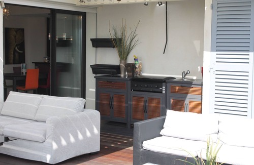 California - Pezou Apartment | Penthouse apartment sea view, large terrace with jacuzzi