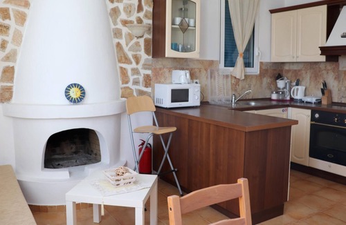 Gennadi House | Perfect vacation in a beautiful holiday house with pool, garden, wifi | Rhodos