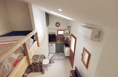 Saint-Julien Apartment | Petite Maisonnette avec cour et portail électrique