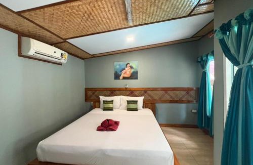 Ko Phi Phi Hotel | Phi Phi Ingphu Viewpoint Hotel