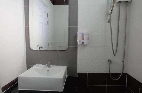 Chalong Hotel | Phuket Andaman Place