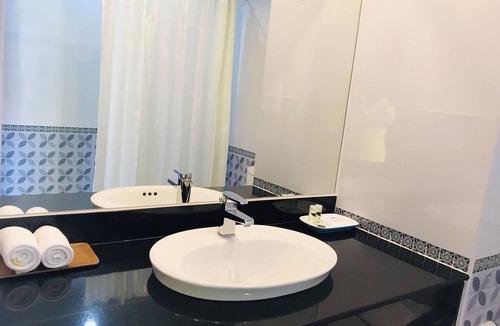 Talat Nuea Hotel | Phuket Chinoinn Hotel