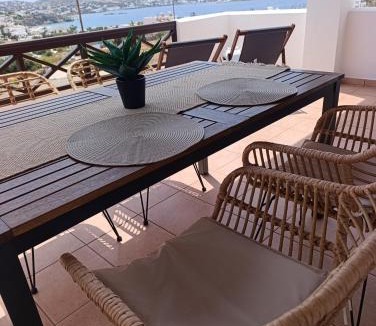 Finikas Apartment | Plakourakia