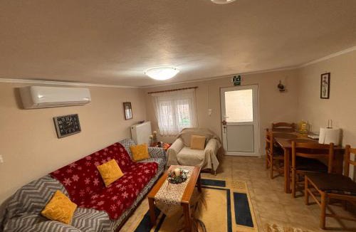Trikala Apartment | Platanos Village Home
