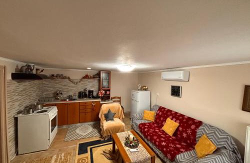 Trikala Apartment | Platanos Village Home