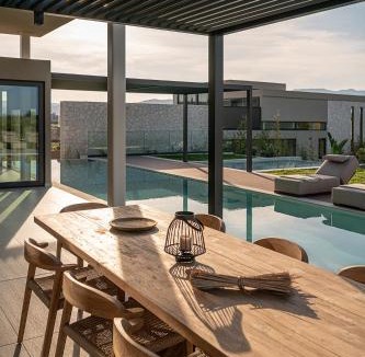 Tavronitis Villa | Pnoe Villas - Seafront Experience