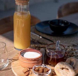 Tavronitis Villa | Pnoe Villas - Seafront Experience