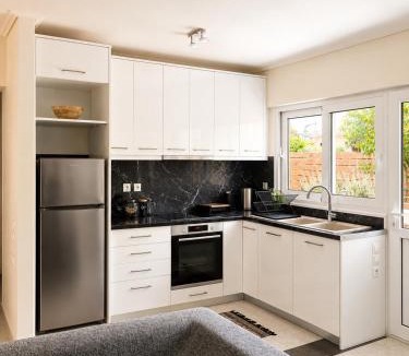 Kariotai Apartment | polyxeni house
