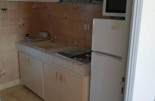 Greoux-les-Bains Apartment | Poppy Lou Cigaloun Ana Location