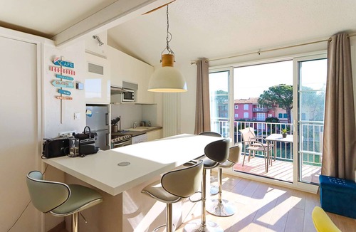 Port Grimaud Apartment | PORT GRIMAUD Renovated 2/3-room apartment - mezzanine and A/C