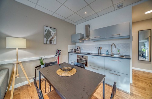 Saint-Martin-d'Heres Apartment | Premium 1-Bedroom Apartment – Cozy & Comfortable with Wi-Fi and Air Conditioning