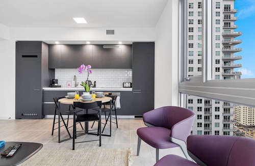 Downtown Miami Apartment | Premium 2BR Condo | Beautiful City View