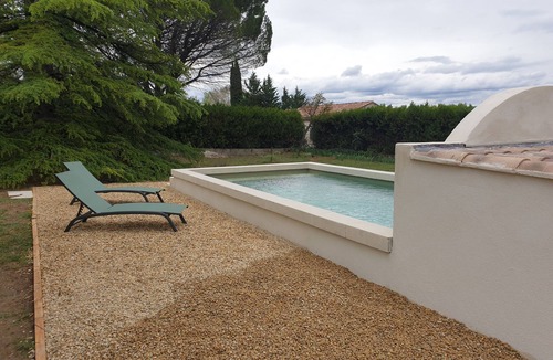 Mazan Cottage | Pretty country house with swimming pool and garden near VENTOUX