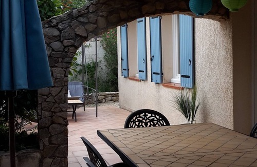 Trets House | Pretty house with pool near Sainte Victoire