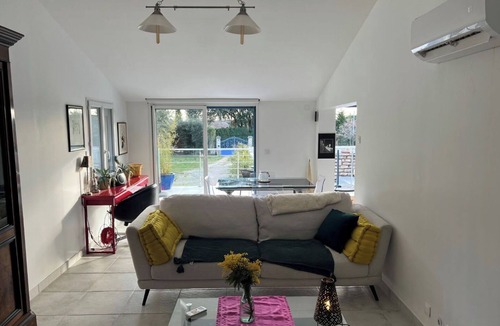 Bouchet House | Pretty Provencal house in a medieval village