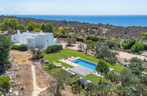 Torre Vado Villa | Prickly Pear Villa with pool