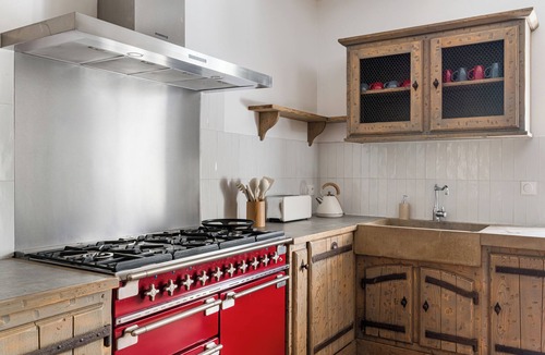 Saint-Andre-de-Cruzieres House | Private Estate & Pool - 15 Guests - South France
