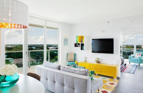 Coconut Grove Apartment | Private 2 bedroom bay view condo in Coconut Grove includes parking