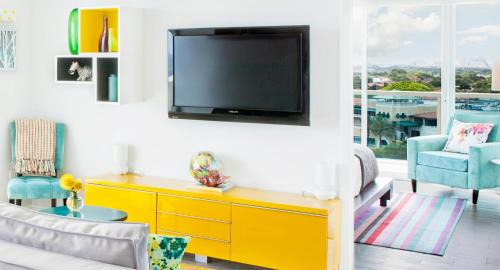 Coconut Grove Apartment | Private 2 bedroom bay view condo in Coconut Grove includes parking