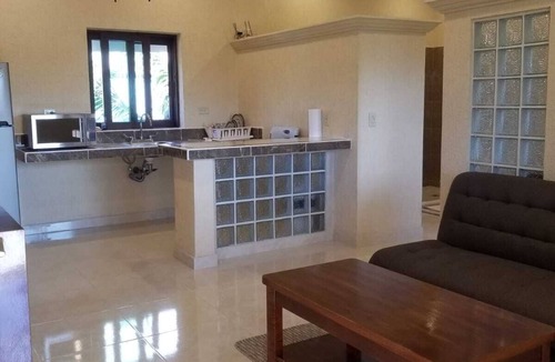 Salina Grande Apartment | Private Comfortable Apartment/Suite 5min from Supermarket & Marina