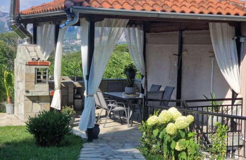 Diava House | Private Meteora Panorama Garden Villa