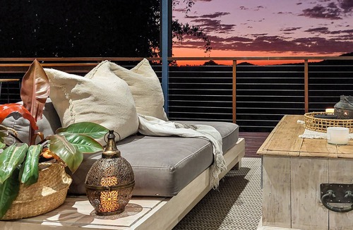 Wongawallan House | Private Mountain Retreat - A Stones Throw from all the Gold Coast Attractions