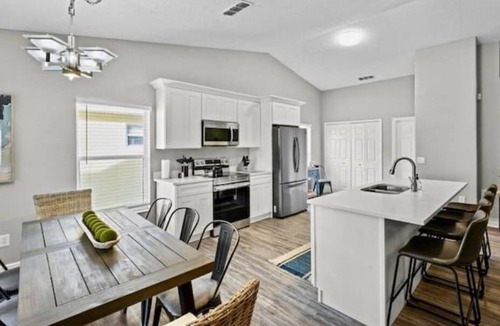 Indian Point House | Private Pool - Sleeps 12 - Quiet Community