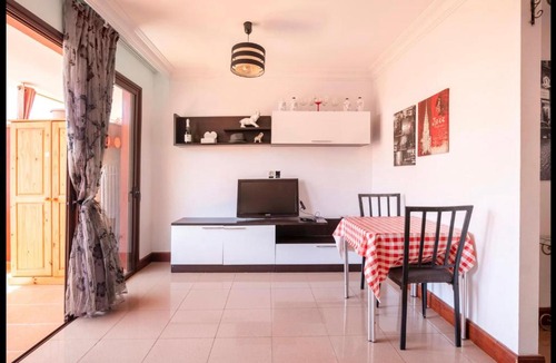 Costa Adeje House | Private Room Costa Adeje, Fañabe, Torviscas, Playa del Duque