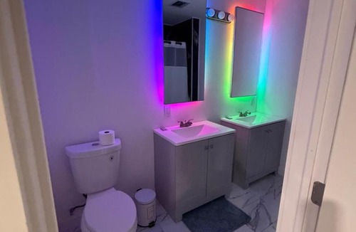 North Miami House | Private Room with Private Entrance North Miami