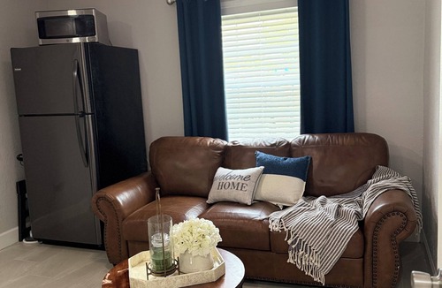 Brandon Apartment | Private suite in Brandon