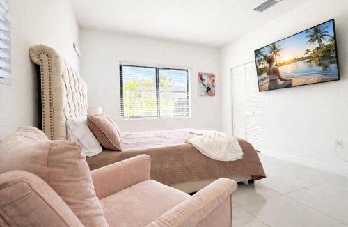 Florida City House | Private Yoga Space & Cold Plunge Near Everglades