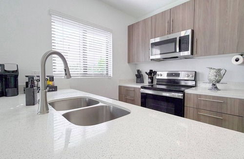 Florida City House | Private Yoga Space & Cold Plunge Near Everglades