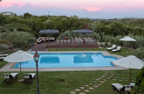 Parelia Villa | Privilege Villas