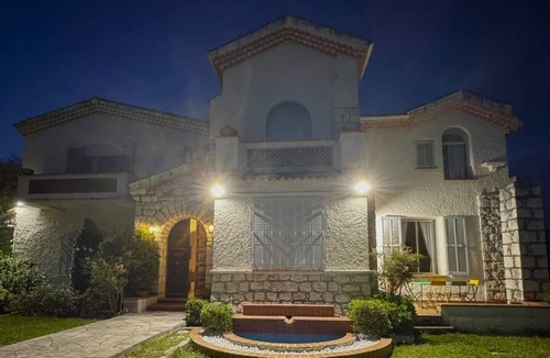 Villeneuve-Loubet Villa | Provençal villa Large Beautiful Pool