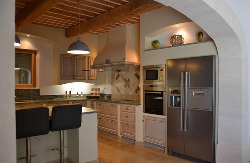 Chateaurenard Villa | Provencal country house with heated freeform pool