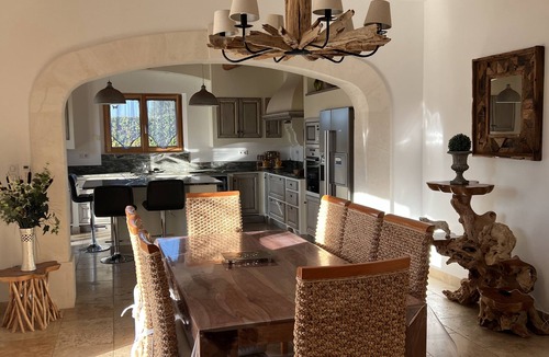 Chateaurenard Villa | Provencal country house with heated freeform pool