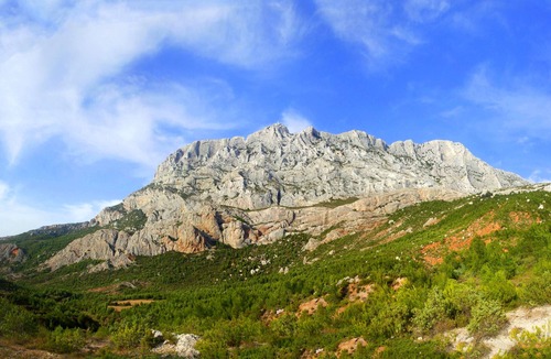 Fuveau Apartment | Provencal village between Aix en Provence and Cassis