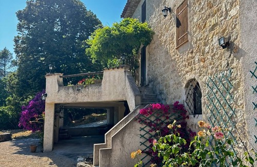 Seillans Villa | Provence idyll with silence, space and pool, within walking distance to Seillan's restaurants.