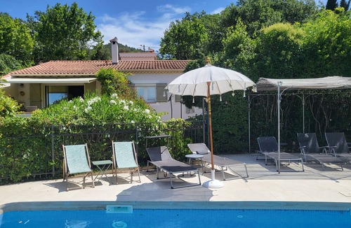 Rocbaron Villa | Provence verte 35 min from beaches ideal villa 6 adults 4 children with pool