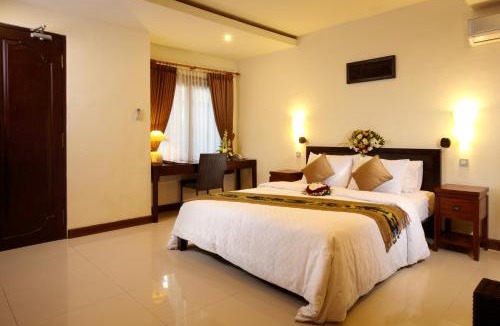 Petitenget House | Putu Bali Villa & Spa