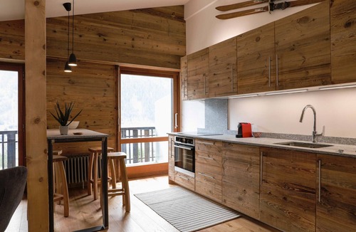 Chamonix City Centre Apartment | Quality Apartment close to Brevent Lift Station