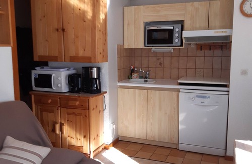 Chamonix City Centre Apartment | Quiet apartment with private garage near Chamonix center