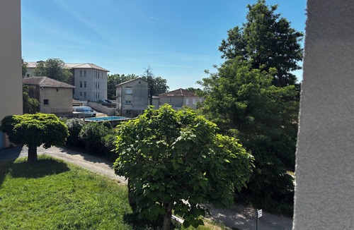 Aubenas Apartment | Quiet apartment in Aubenas. 10 min walk from the Château.