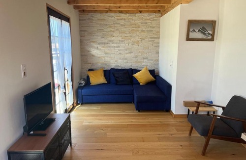 Cervens Ski Chalet | Quiet chalet with private pool near Lake Geneva
