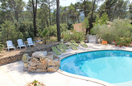 Entrecasteaux House | Quiet ground floor, garden and private pool close to tourist activities